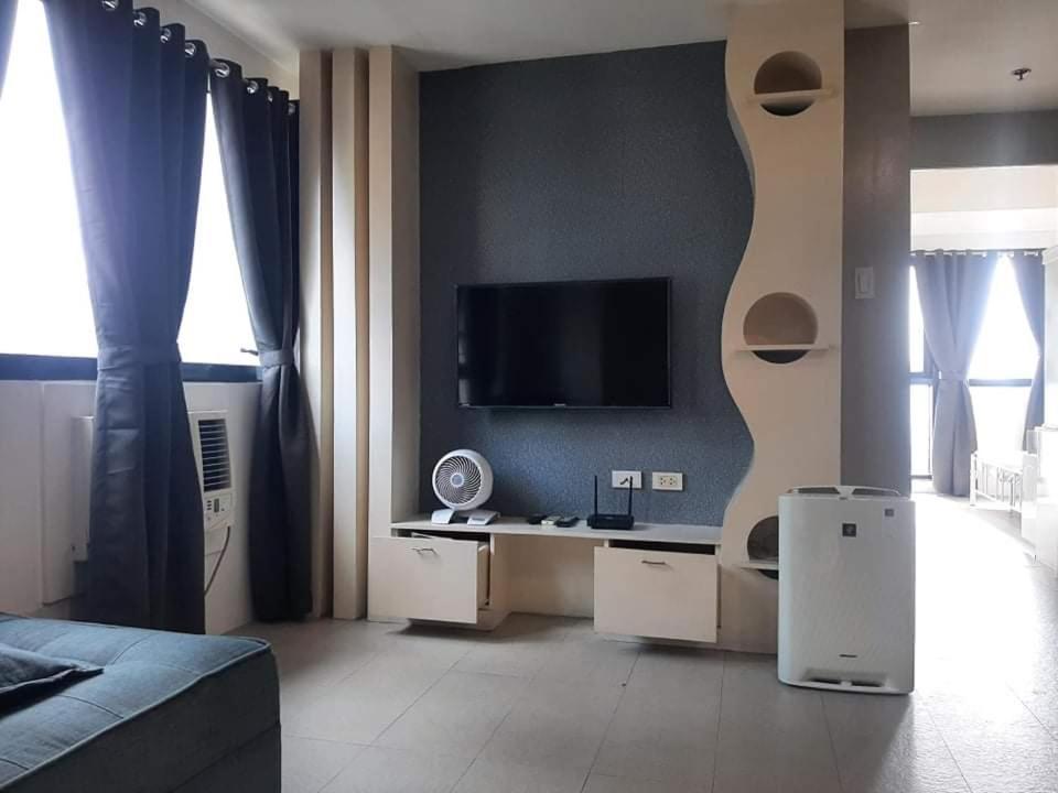 Spacious 2 Bedroom Unit With Pool Manila Dış mekan fotoğraf