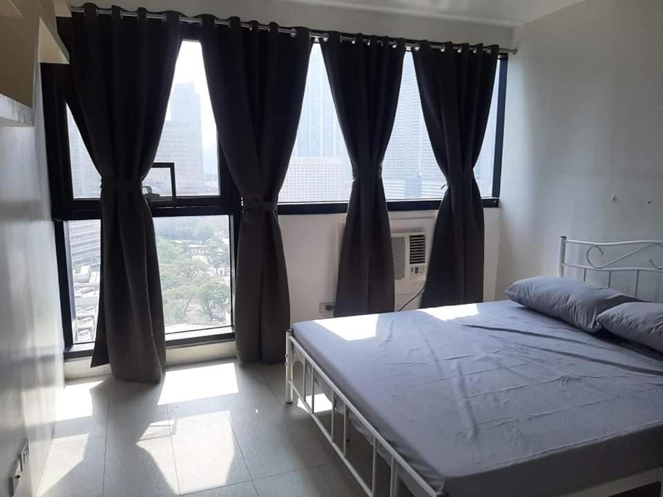 Spacious 2 Bedroom Unit With Pool Manila Dış mekan fotoğraf